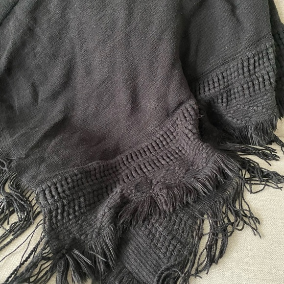 Black Hooded Knit Poncho - Picture 5 of 7